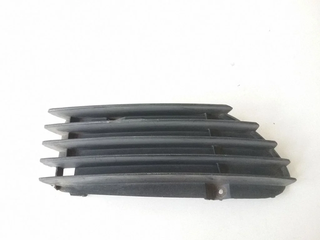 Front bumper lower grill – Opel Omega B1 (1994-1999)