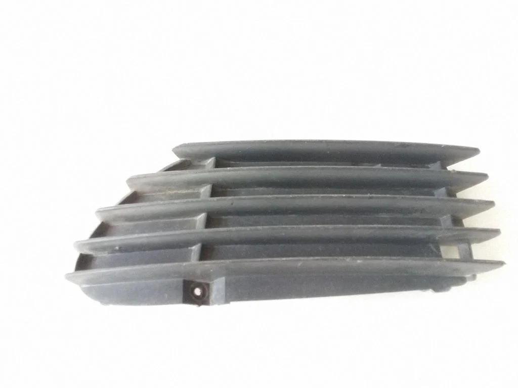 Front bumper lower grill – Opel Omega B1 (1994-1999)