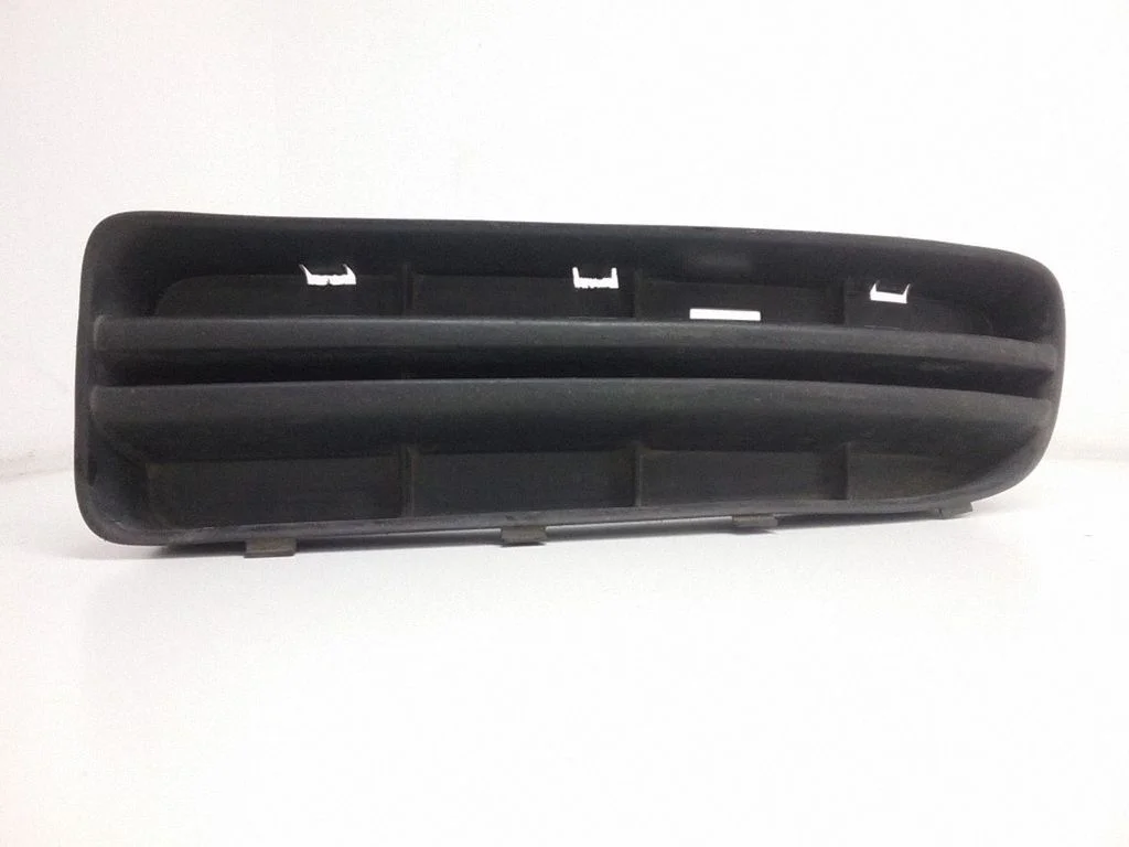 Front bumper lower grill 00101113138