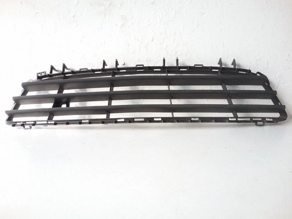 Front bumper lower grill 24460271