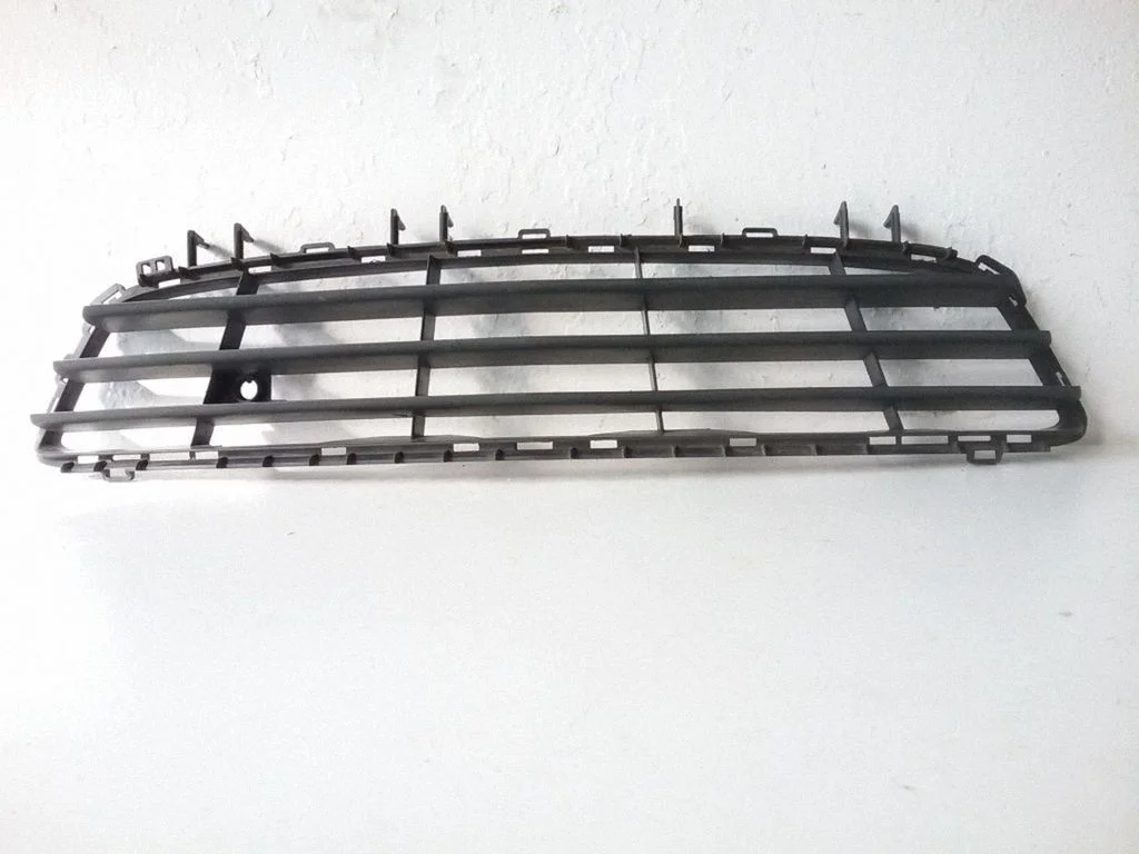 Front bumper lower grill 24460271