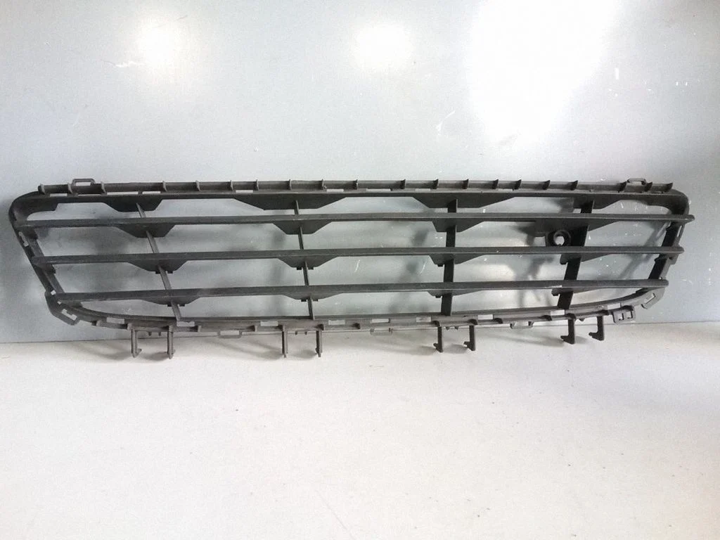 Front bumper lower grill 24460271