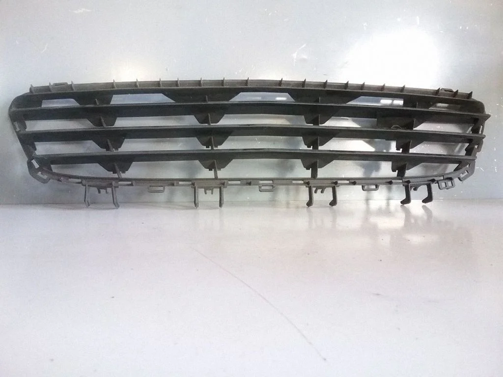 Front bumper lower grill 24460271