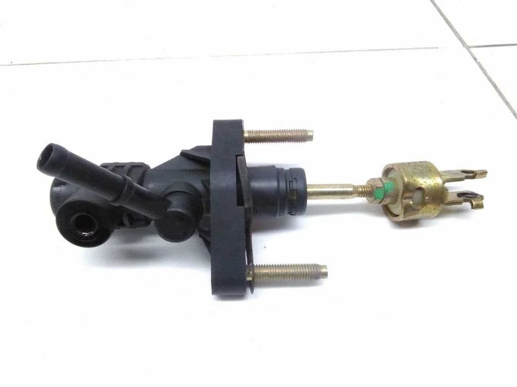 Siduri peasilinder – Toyota Corolla Verso AR10 (2004-2009)
