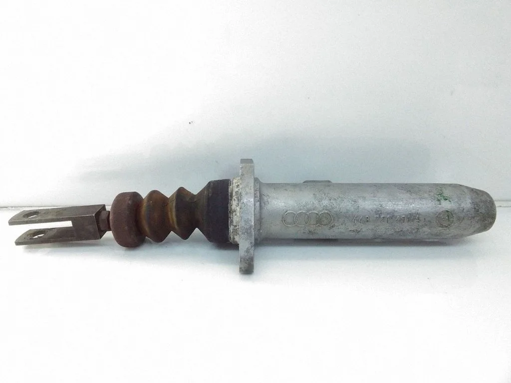 Clutch master cylinder 443721401A