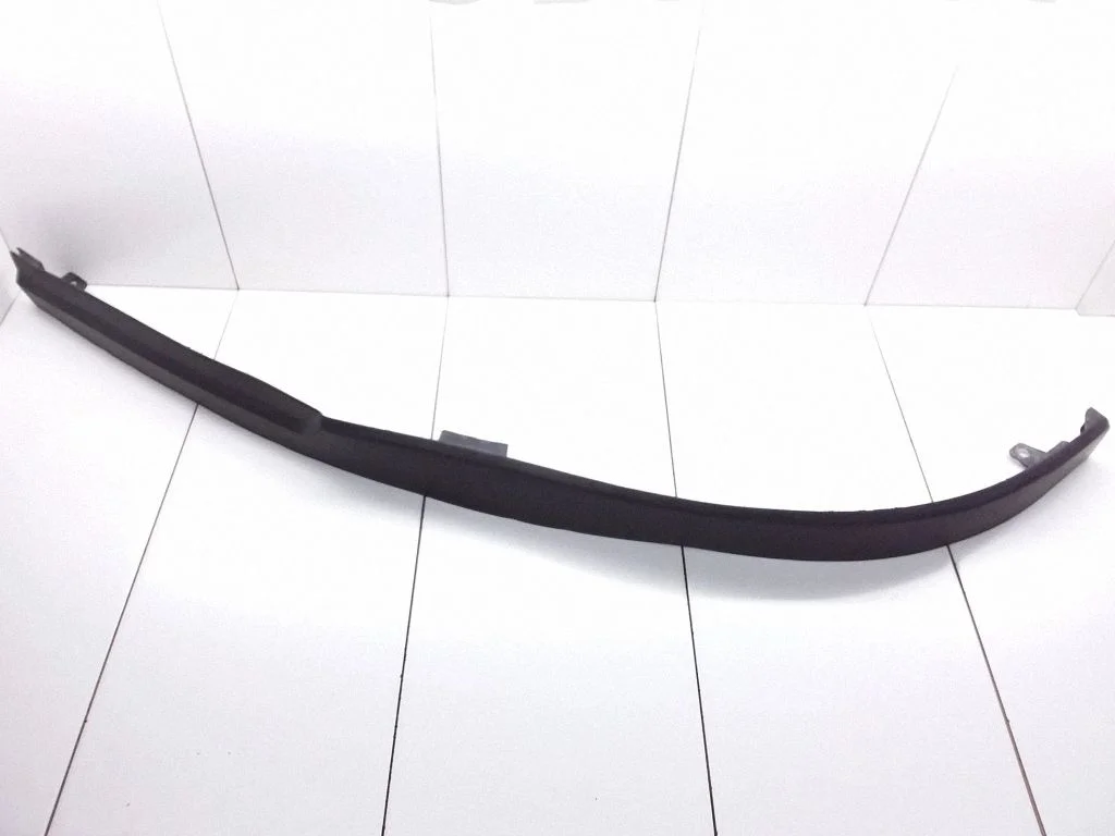 Front bumper lip 13121999