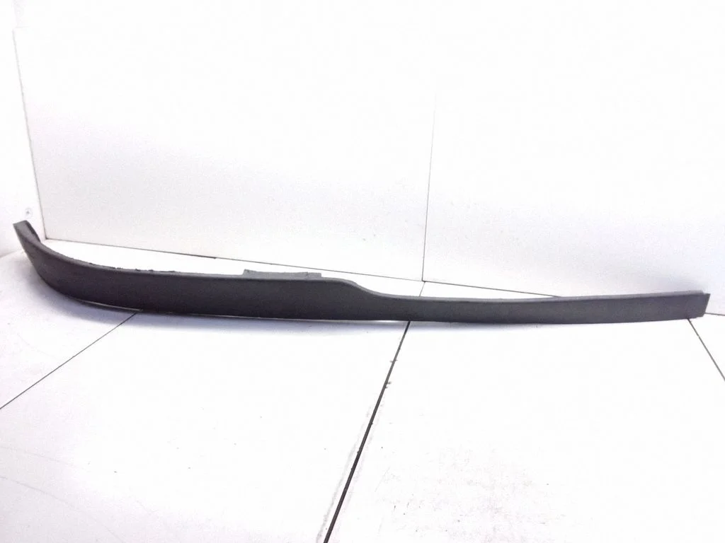 Esistange alumine osa (huul) – Opel Astra G (1998-2009)