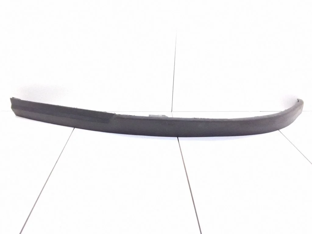 Front bumper lip 13121999