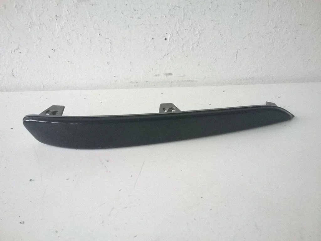 Front bumper splitter molding – Opel Astra H (2004-2012)