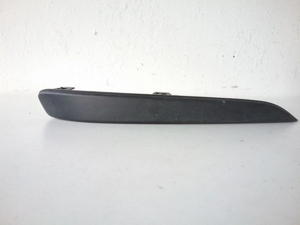 Front bumper splitter molding – Opel Astra H (2004-2012)