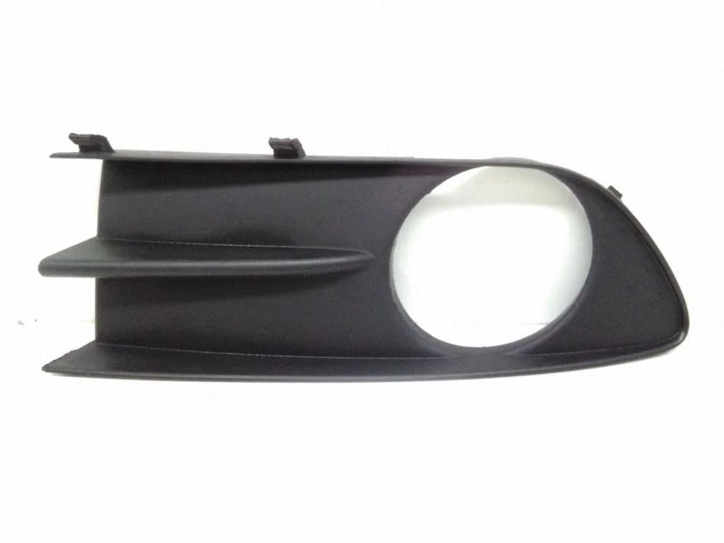 Kratka / ramka halogenu – Renault Laguna II (2001-2007)