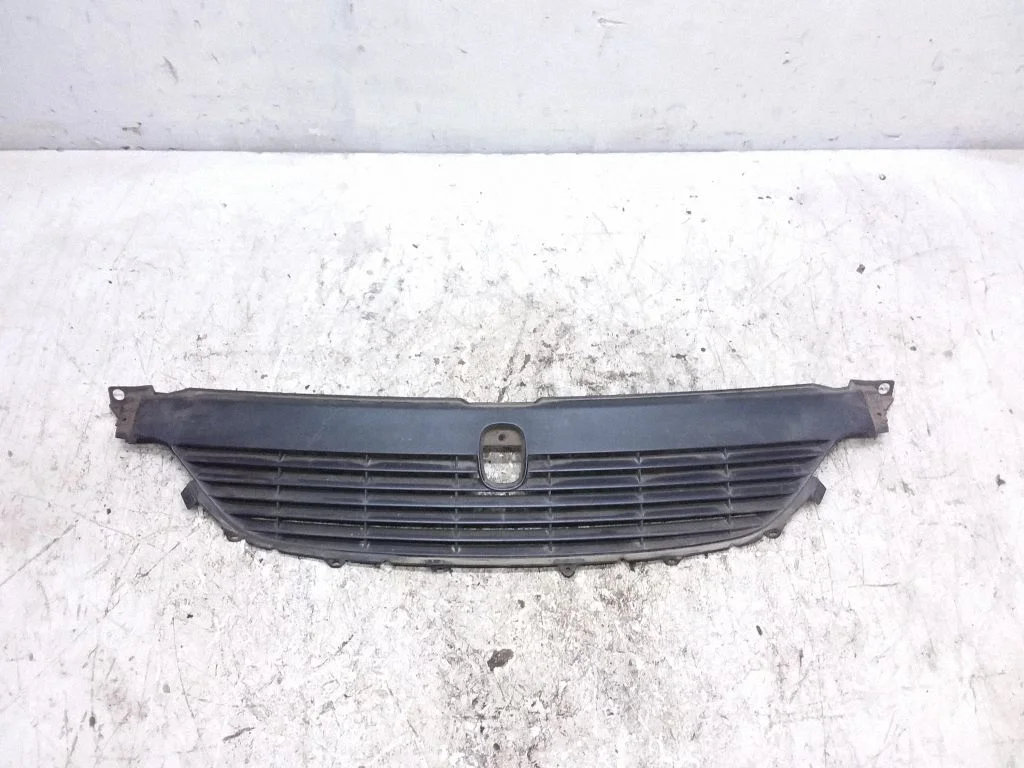 Esistange ülemine radiaatorivõre – Renault Espace III (1997-2003)