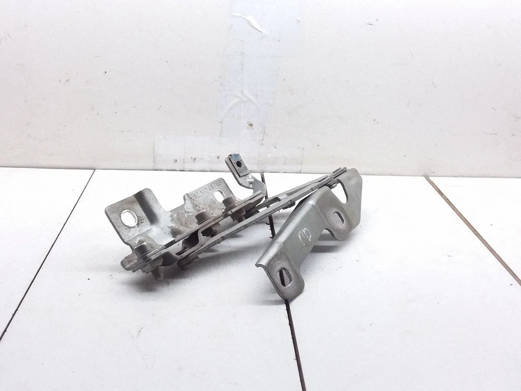Mootorikapoti hinged – Opel Insignia A (2008-2017)