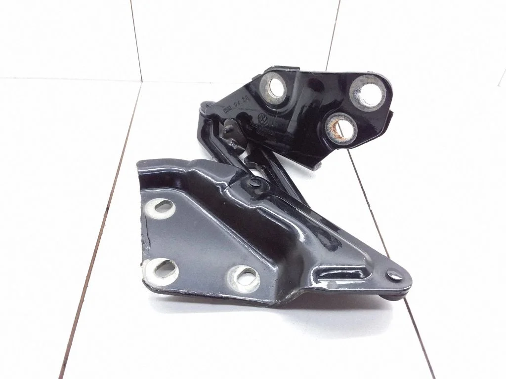 Mootorikapoti hinged 7L6823301