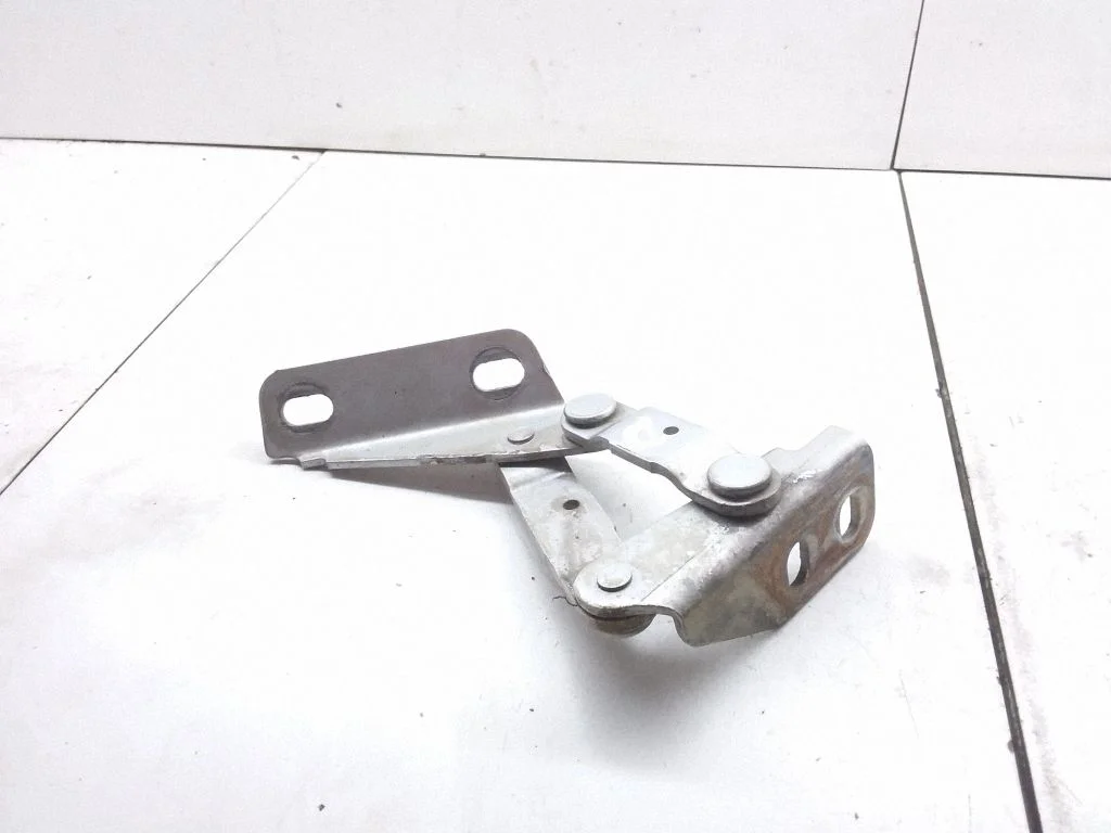 Mootorikapoti hinged – Mercedes-Benz Sprinter W901 W902 W903 W904 (1995-2007)