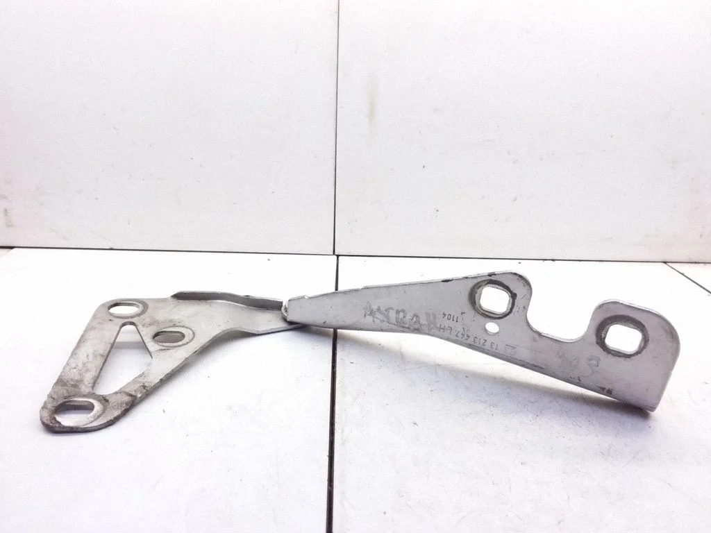 Engine bonnet/hood hinges – Opel Astra H (2004-2012)