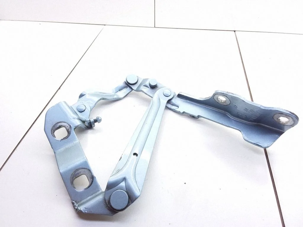 Engine bonnet/hood hinges – Volkswagen New Beetle (1998-2010)