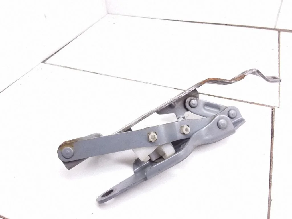 Engine bonnet/hood hinges – left