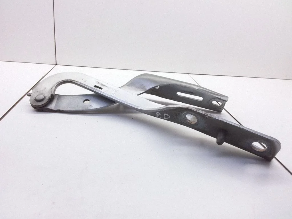 Engine bonnet/hood hinges – Peugeot 307 (2001-2005)