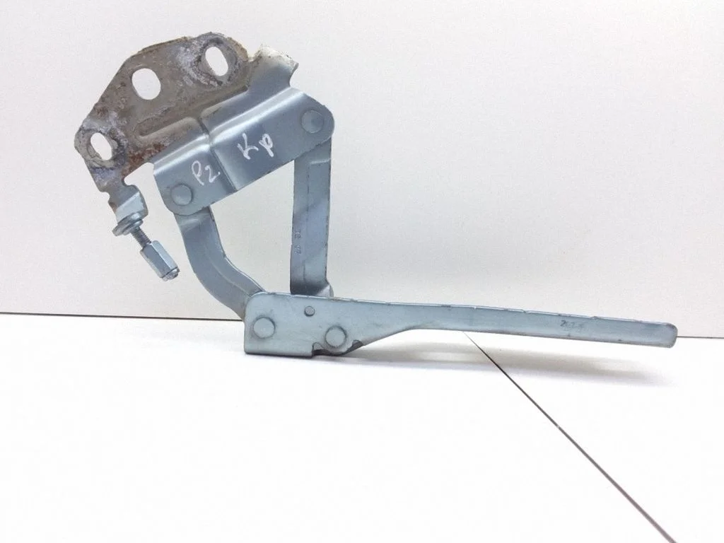 Engine bonnet/hood hinges 3C0823301B