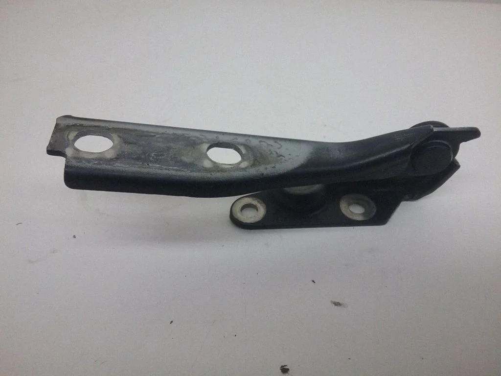 Mootorikapoti hinged – Audi A3 S3 8L (1996-2003)