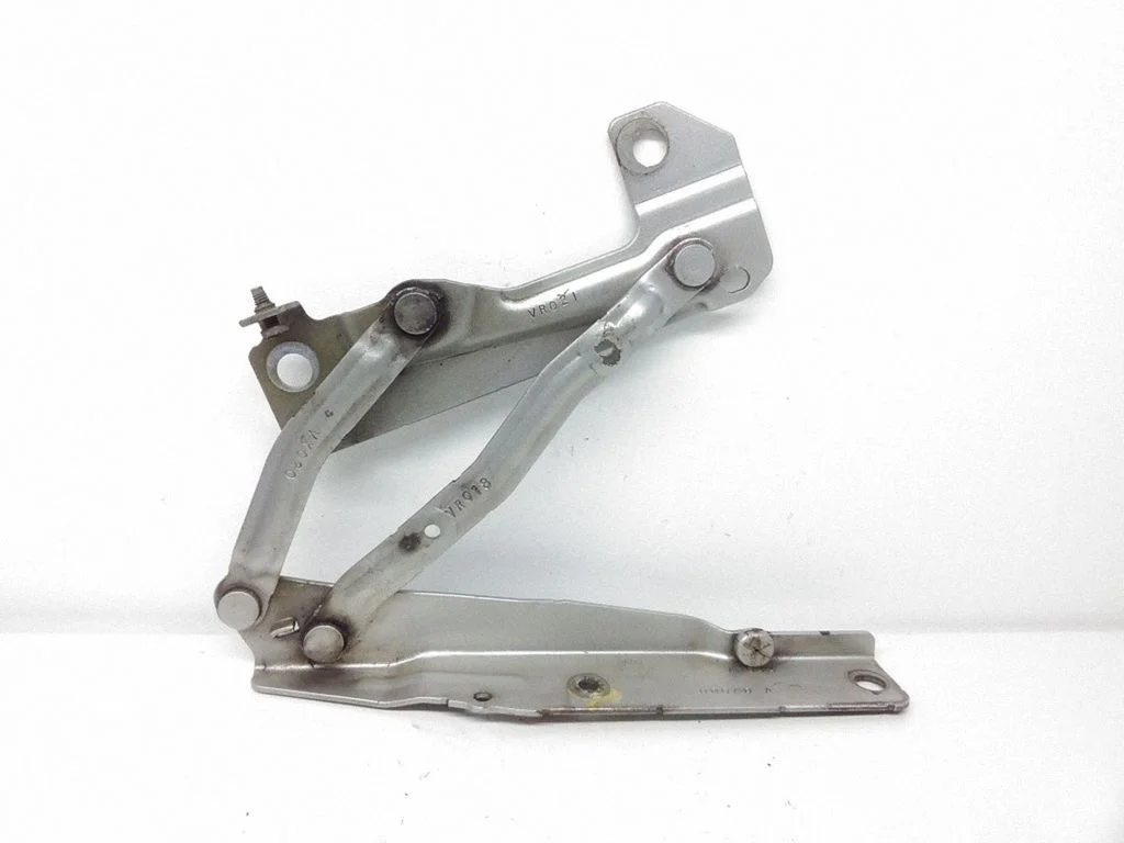 Engine bonnet/hood hinges 000ADA