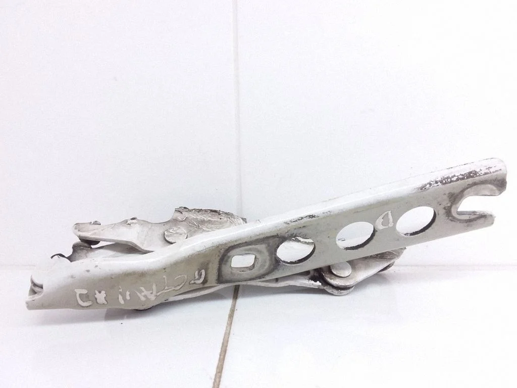 Engine bonnet/hood hinges – Skoda Octavia Mk2 (1Z) (2004-2013)