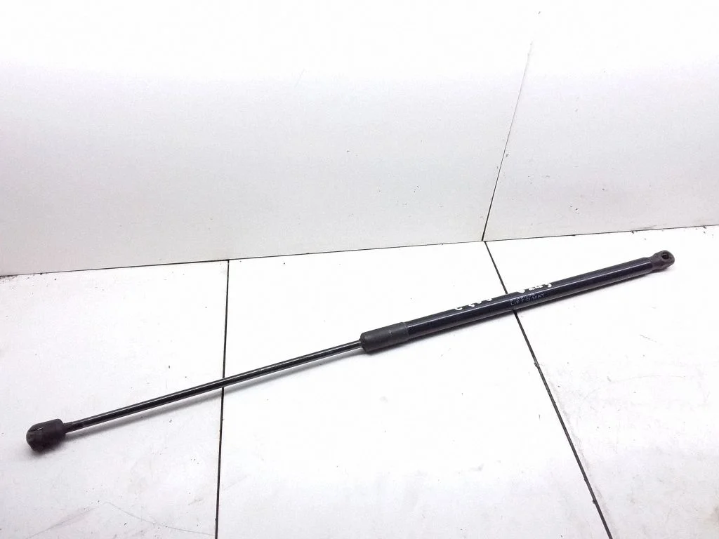 Front bonnet/hood damper/strut – Mercedes-Benz C-Class AMG W204 (2007-2014)