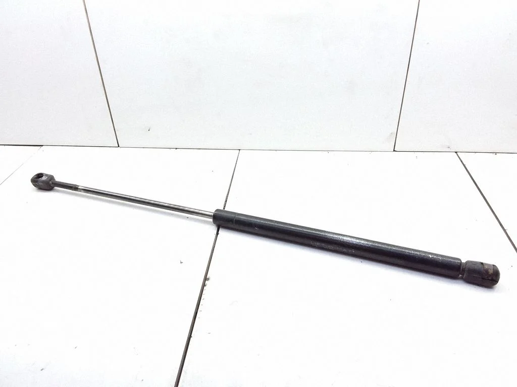 Motora pārsega amortizators BKK41003