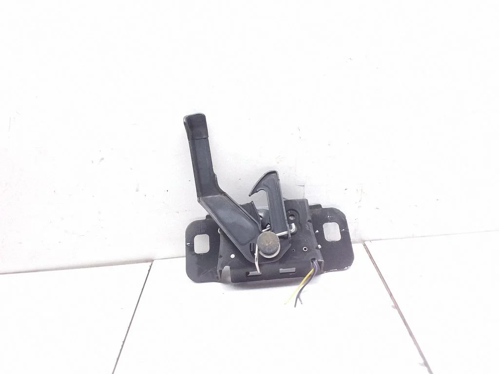 Engine bonnet/hood lock/catch – Opel Insignia A (2008-2017)