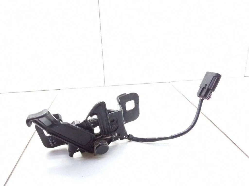 Engine bonnet/hood lock/catch – Opel Insignia A (2008-2017)