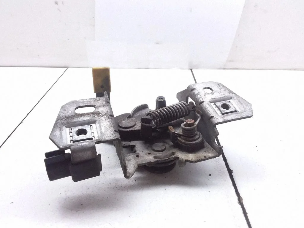 Engine bonnet/hood lock/catch 30674772