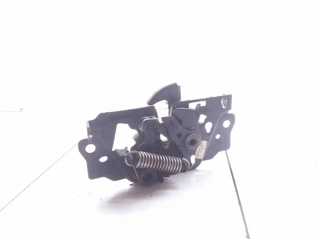 Motora pārsega slēdzene BK3116E624AC