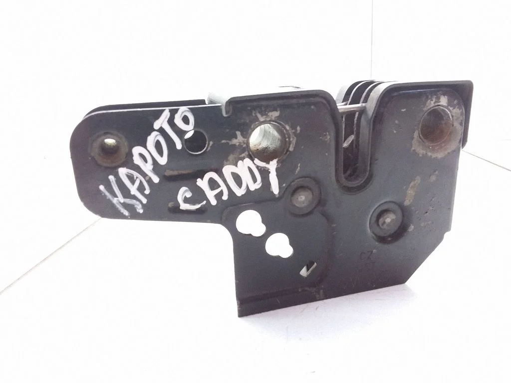 Engine bonnet/hood lock/catch