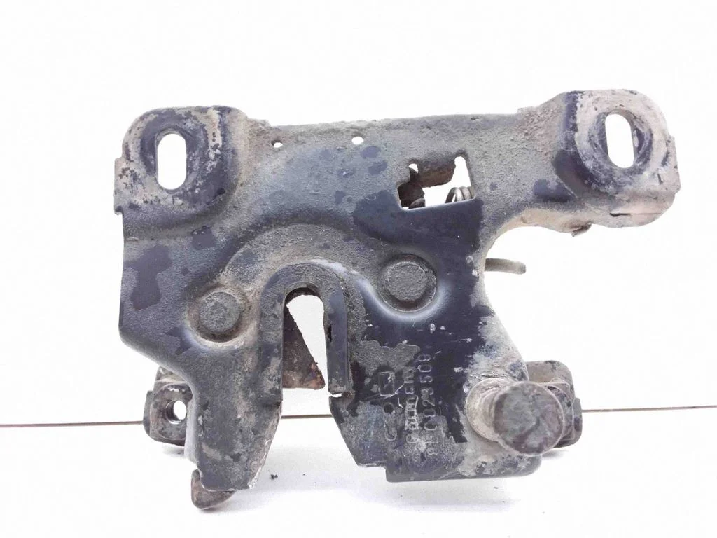 Engine bonnet/hood lock/catch 8L0823509