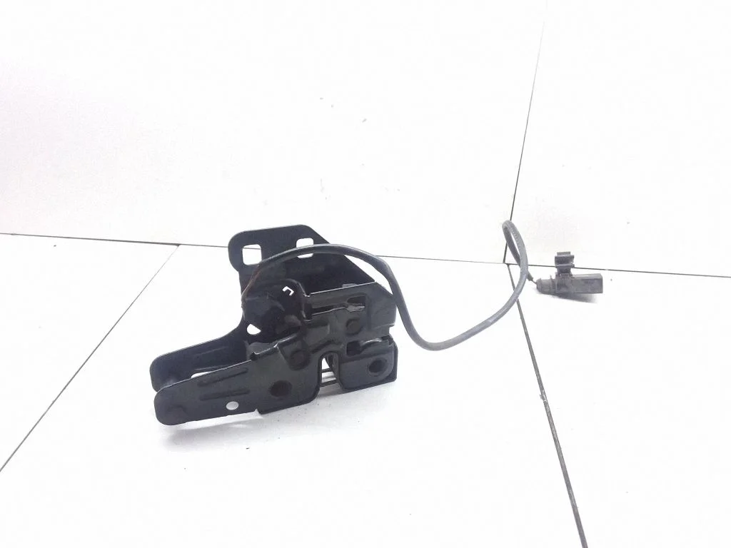 Engine bonnet/hood lock/catch – Audi A6 Allroad C6 (2006-2011)