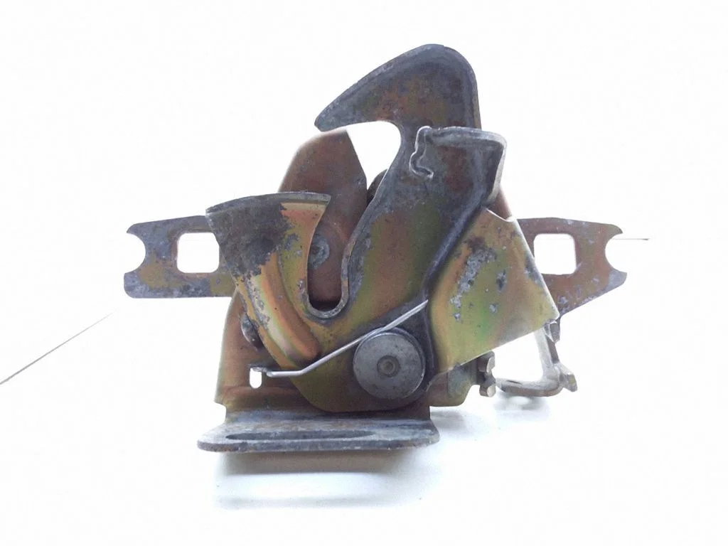 Engine bonnet/hood lock/catch 1H0823509
