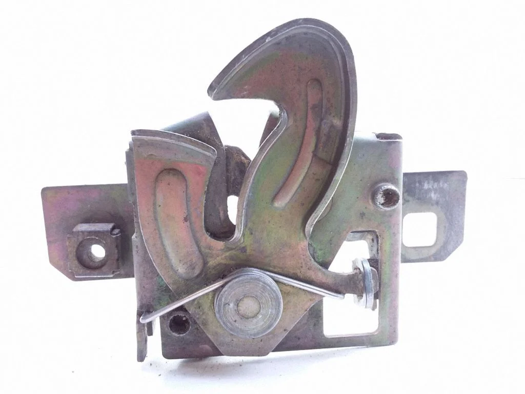 Engine bonnet/hood lock/catch – Ford Galaxy (1995-2000)