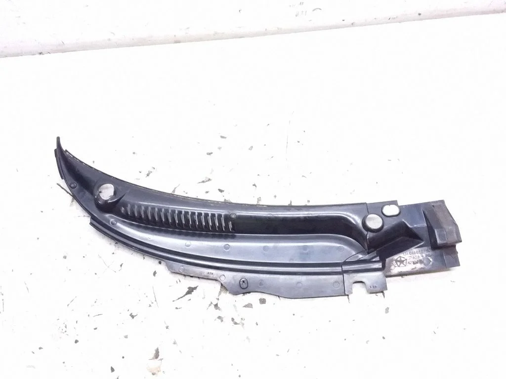 Wiper trim 04805015AD