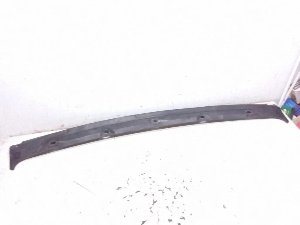 Wiper trim – Renault Trafic I (1980-2001)