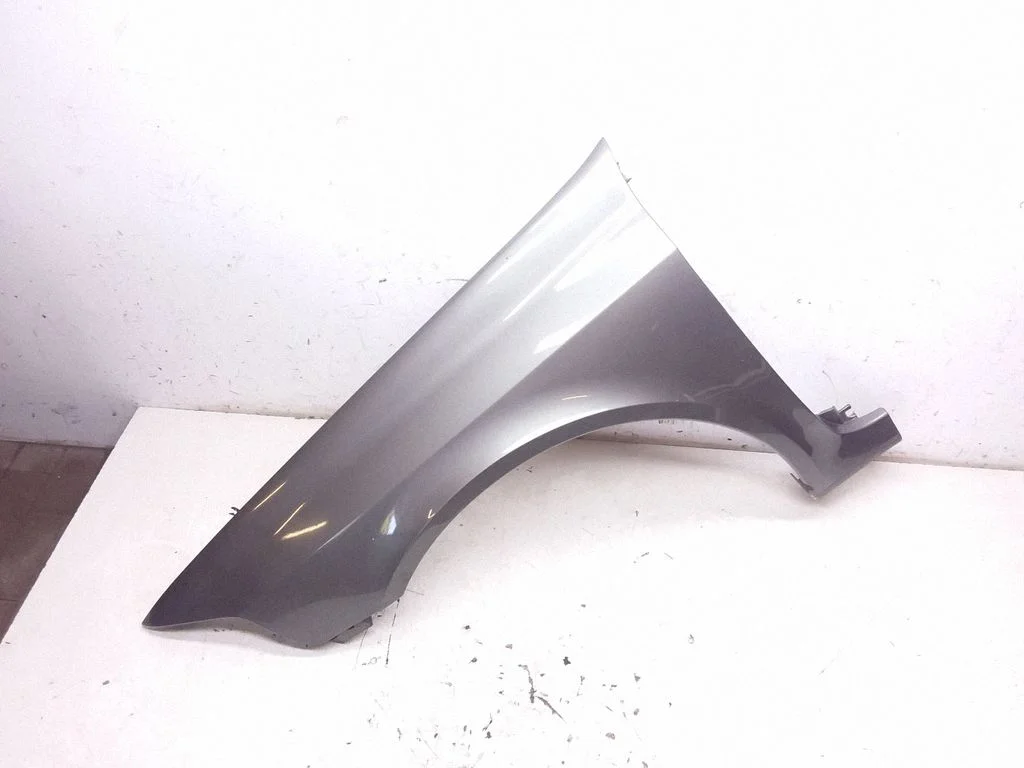 Fender – front left