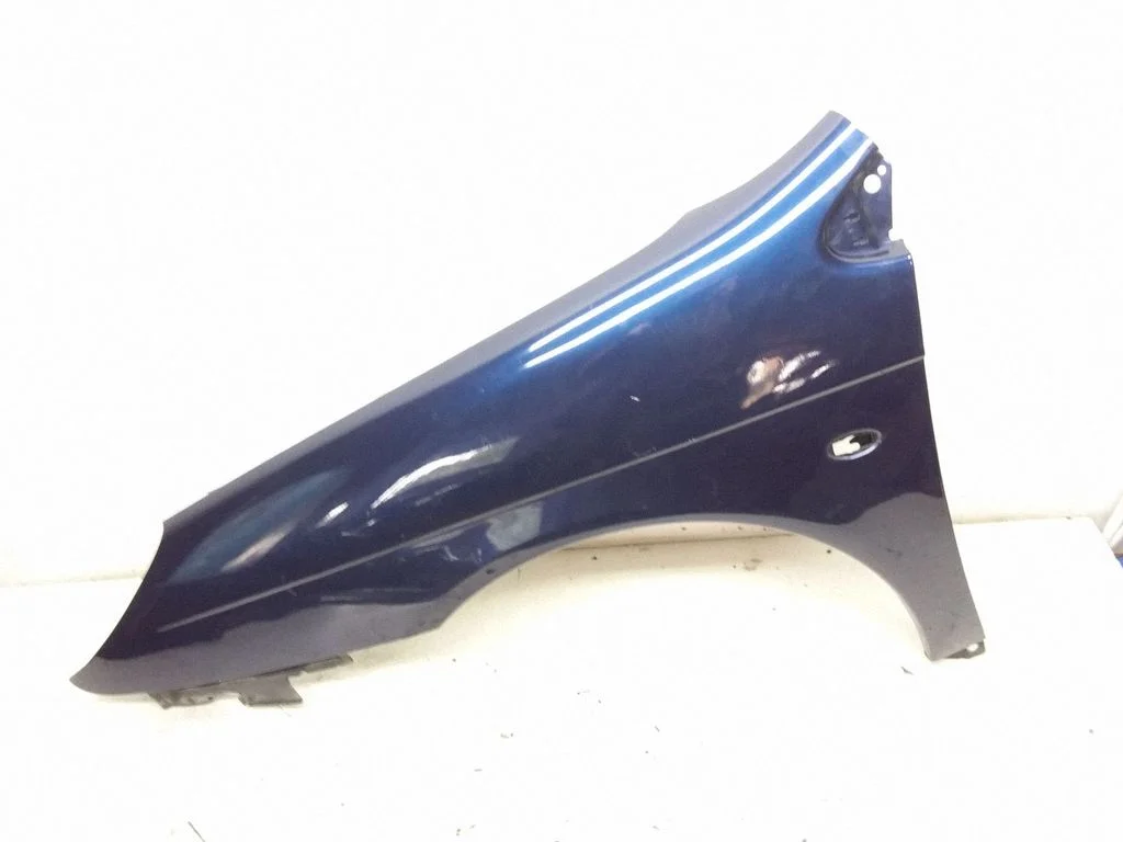 Fender – left