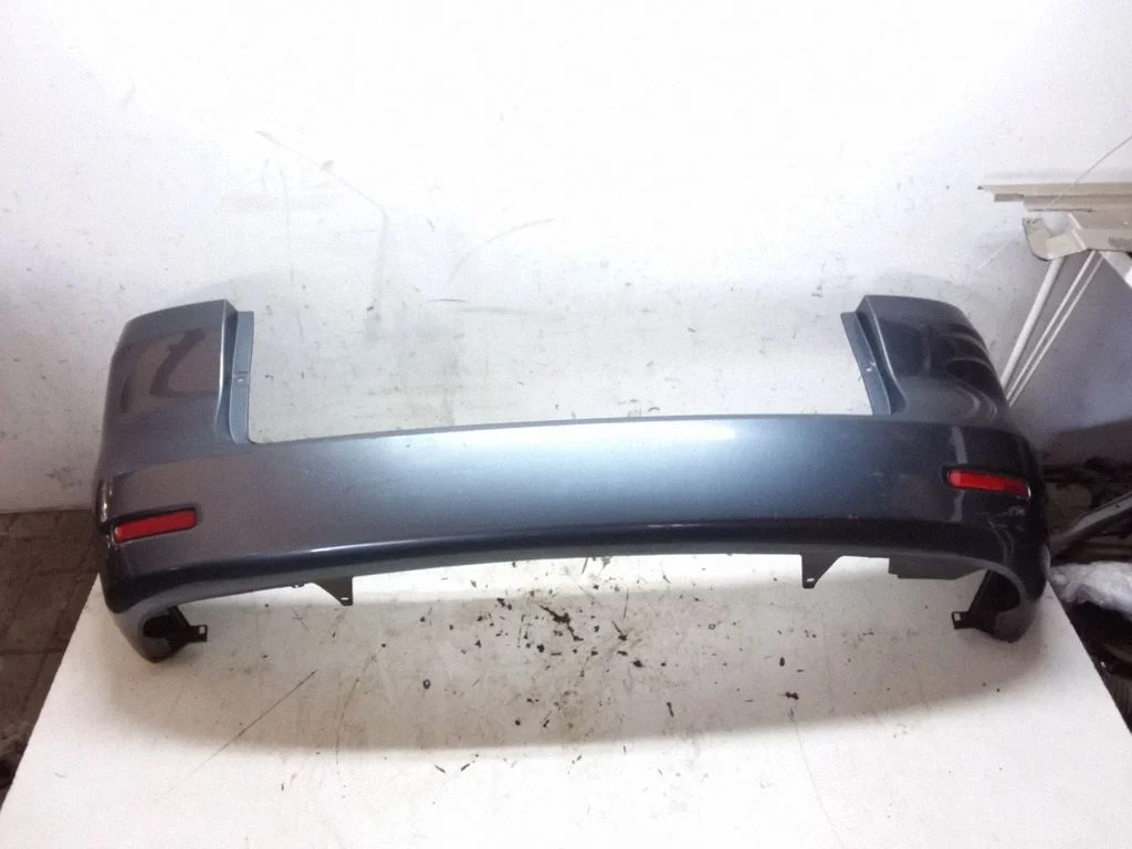 Rear bumper – Toyota Corolla Verso E121 (2001-2004)