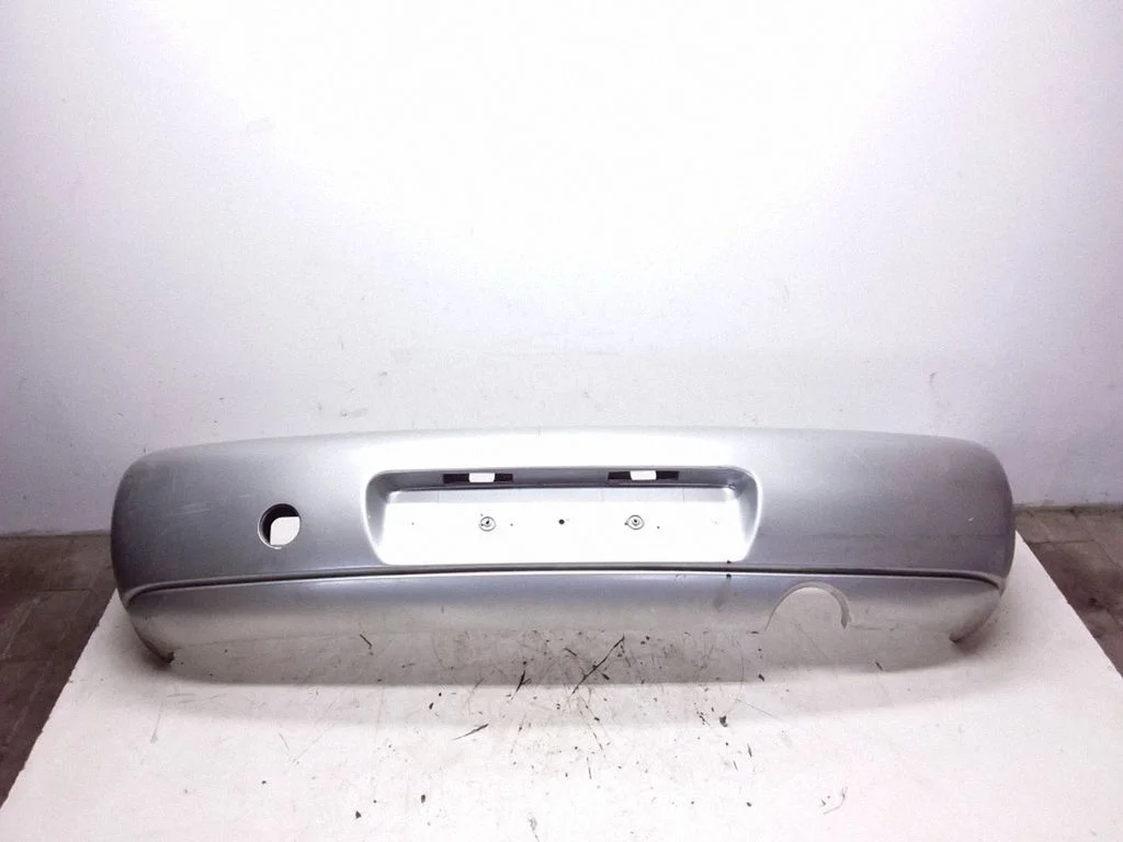 Tagumine kaitseraud – Ford Fiesta (1995-2000)