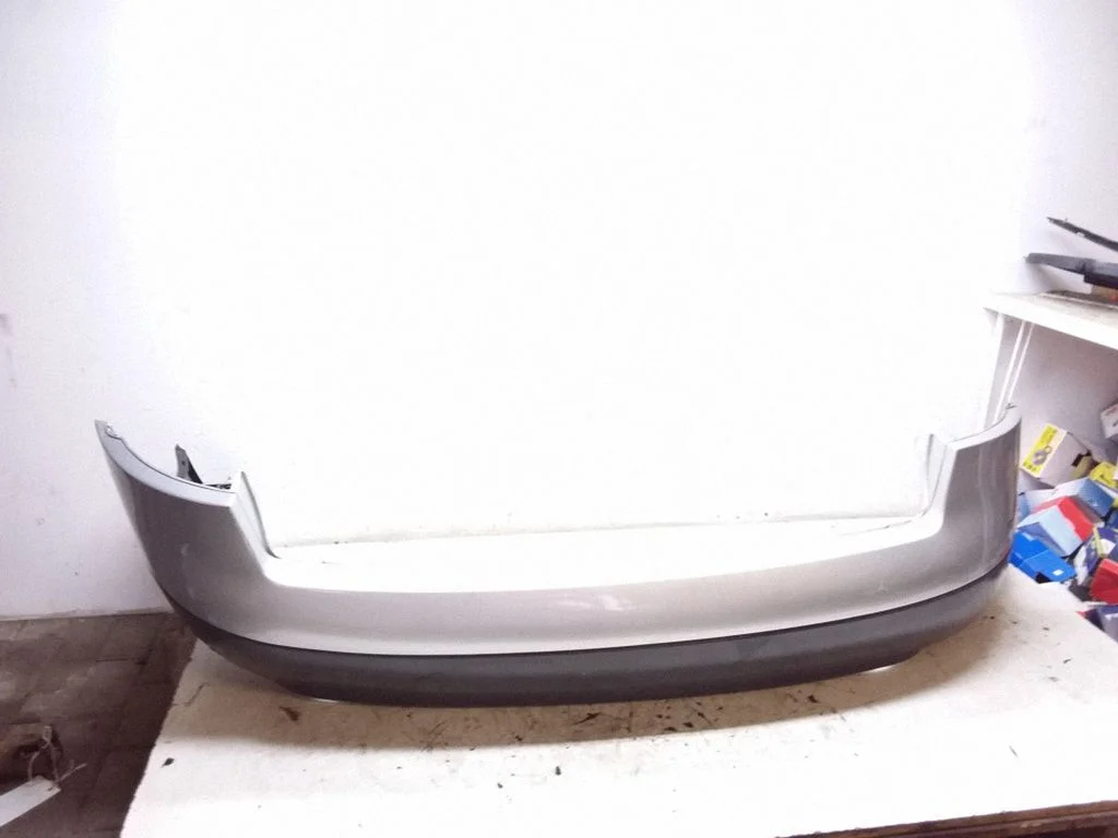 Rear bumper 4B5807301