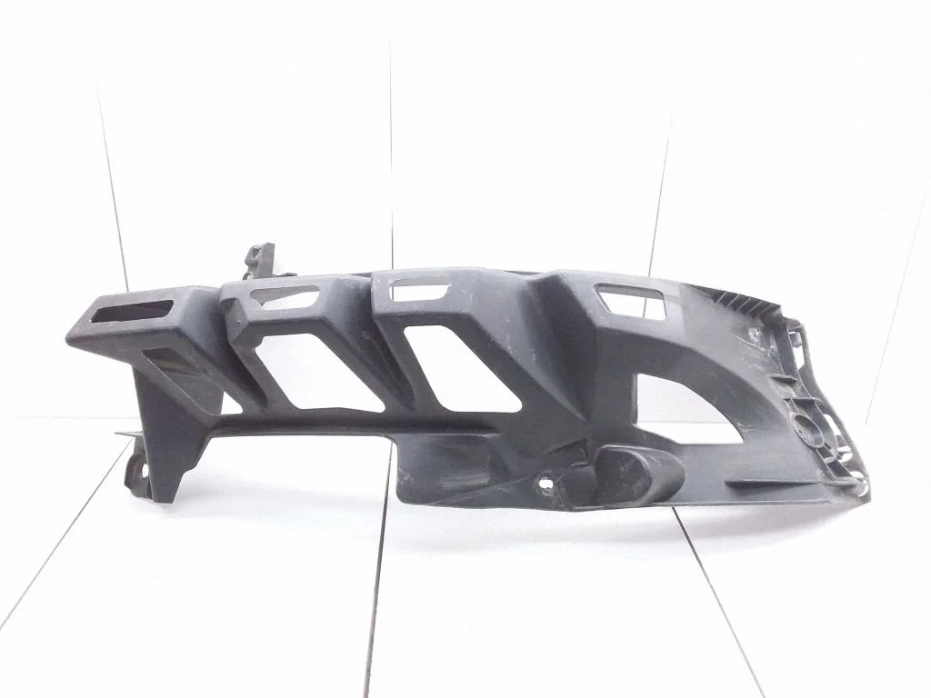 Rear bumper mounting bracket – Renault Megane II (2006-2008)