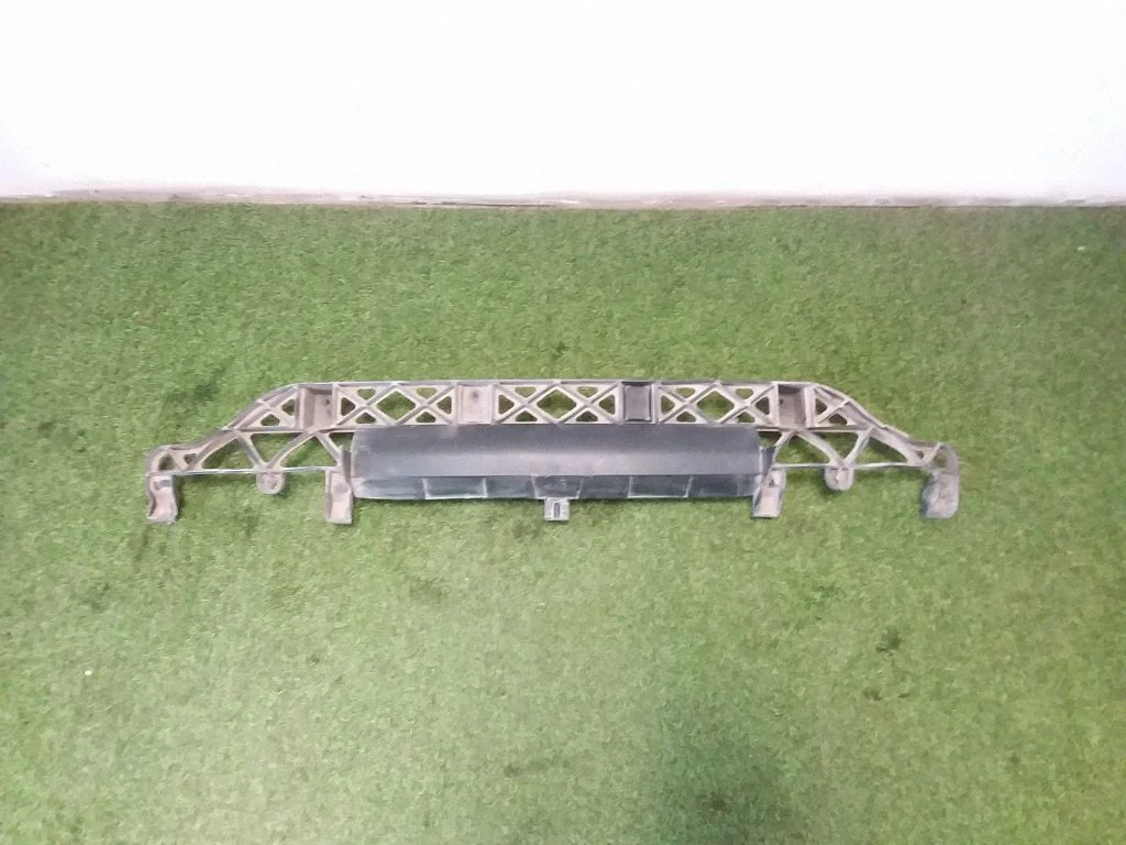 Mocowanie zderzaka tylnego 4L0807329