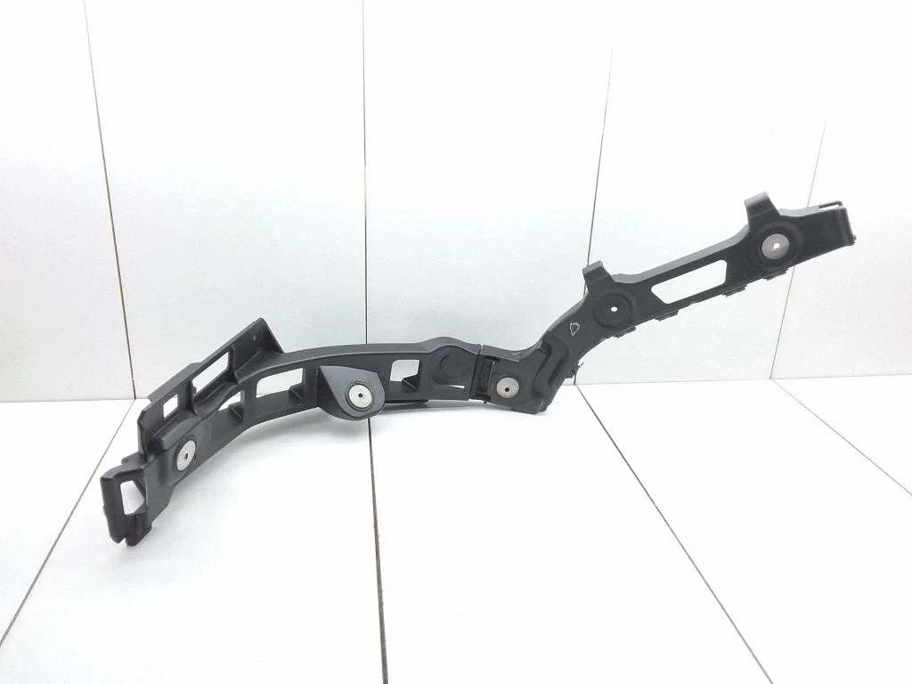 Tagumise kaitseraua kinnitusklamber – Opel Zafira B (2005-2014)