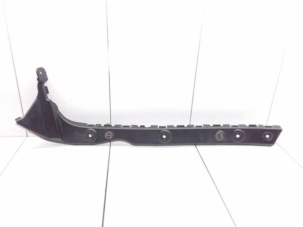 Rear bumper mounting bracket – Ford Transit Custom (2013-2023)