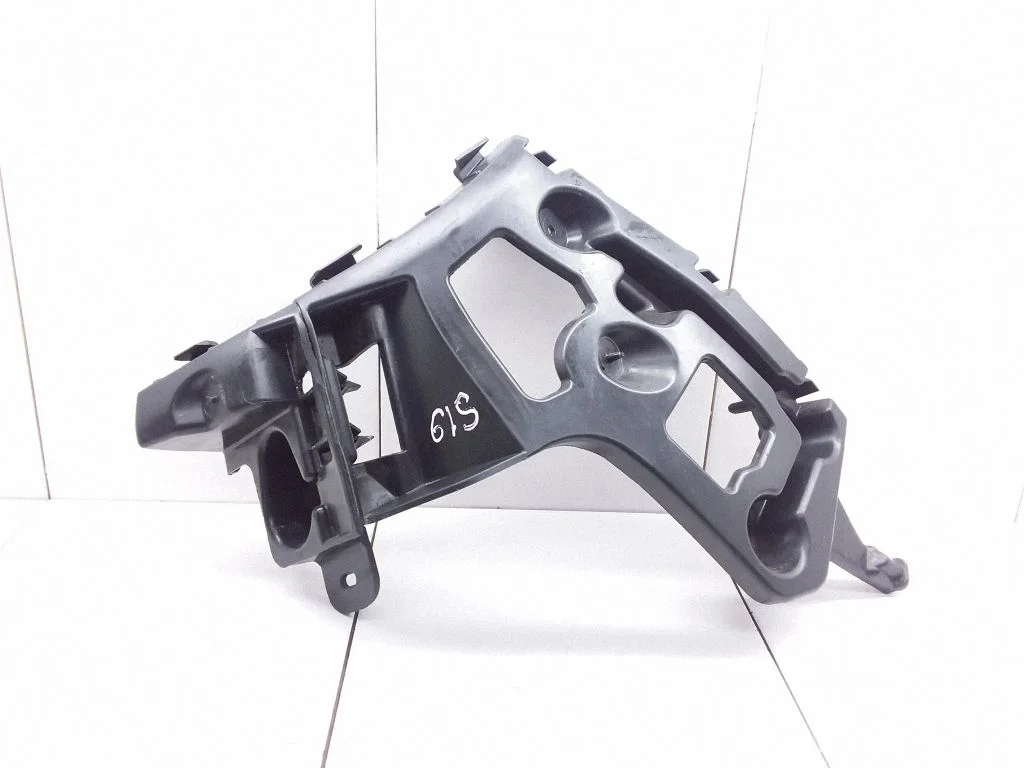 Rear bumper mounting bracket 852220257R – Renault Captur (2013-2020)